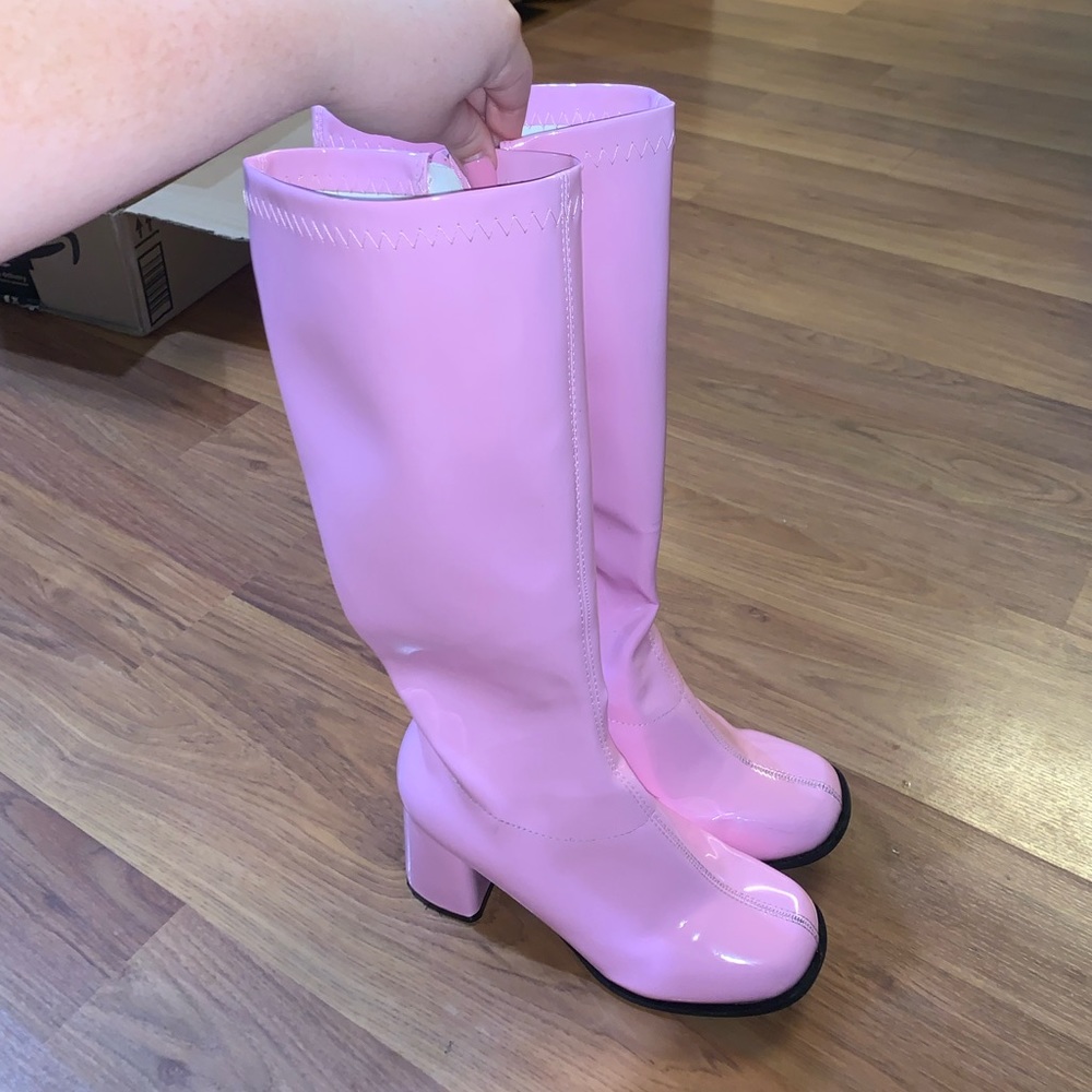 Pink Gogo Boots!